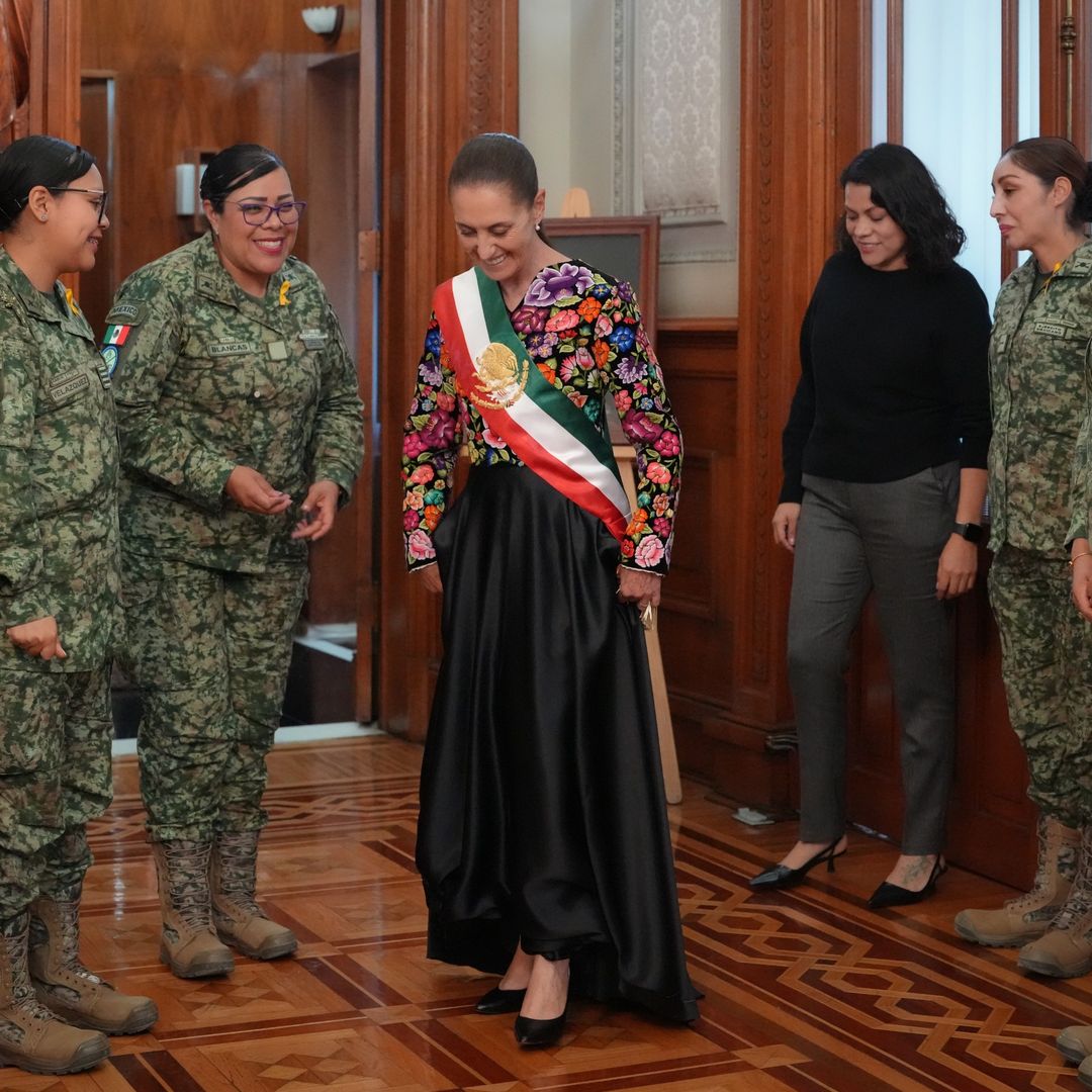 Colectivo Biulú Diseñó Vestido de Sheinbaum del Grito: "Honramos los Jardines de Nuestras Abuelas"